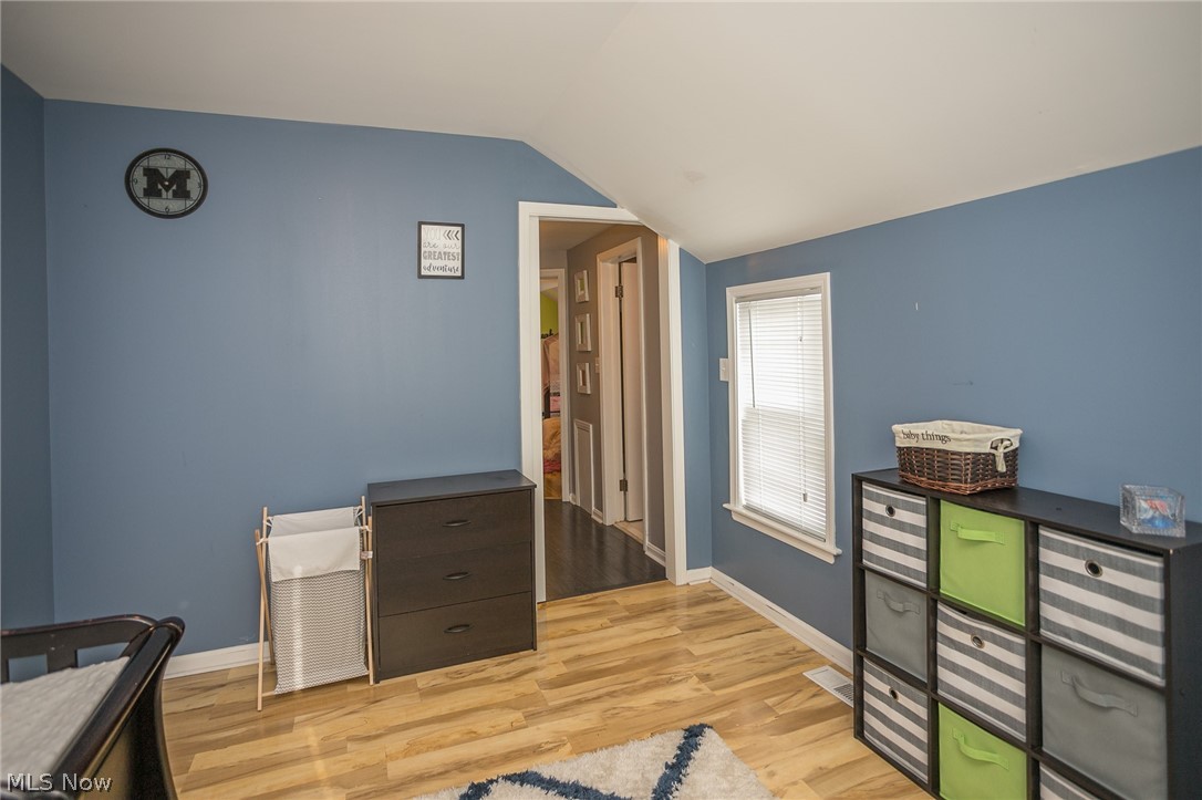 6487 Kerneywood Road Parma, OH 44129 - Photo 24 of 34 Bedroom 2
