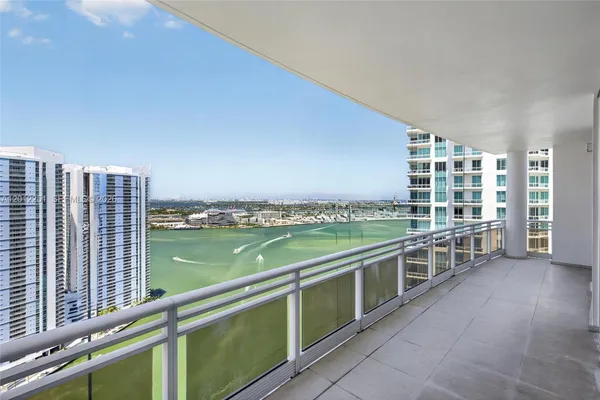 $1,750,000 | 901 Brickell Key Boulevard, Unit 3607, Miami, FL 33131