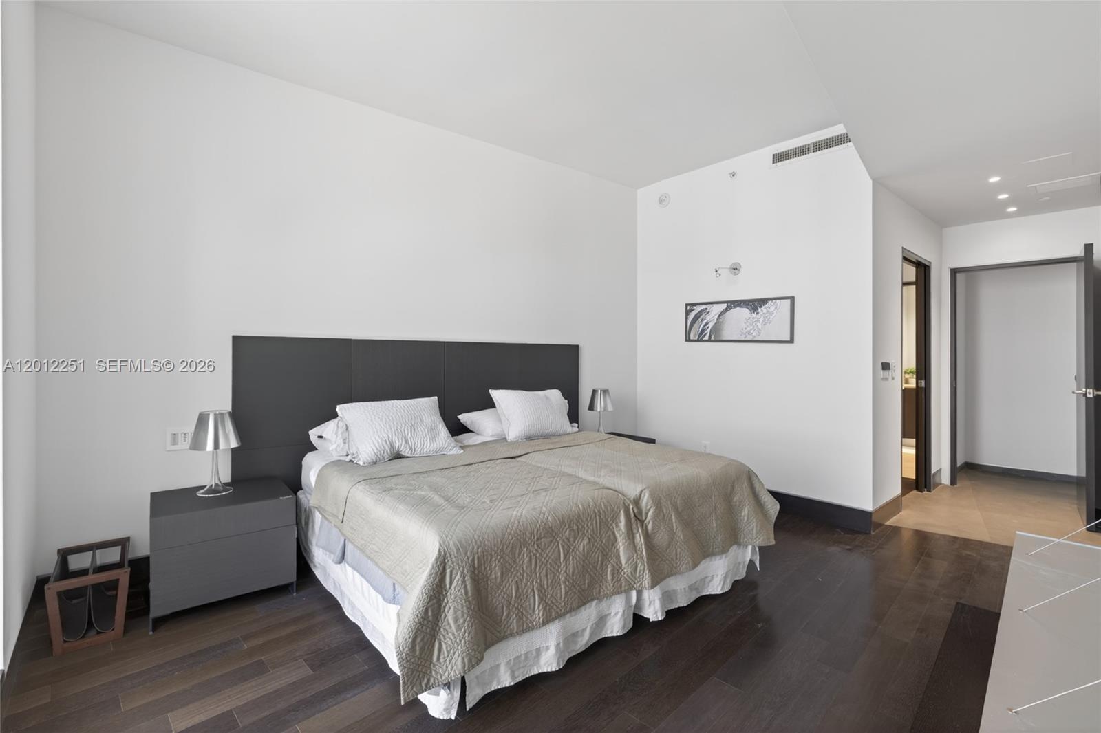 901 Brickell Key Boulevard, Unit 3607 Miami, FL 33131 - Photo 22 of 34