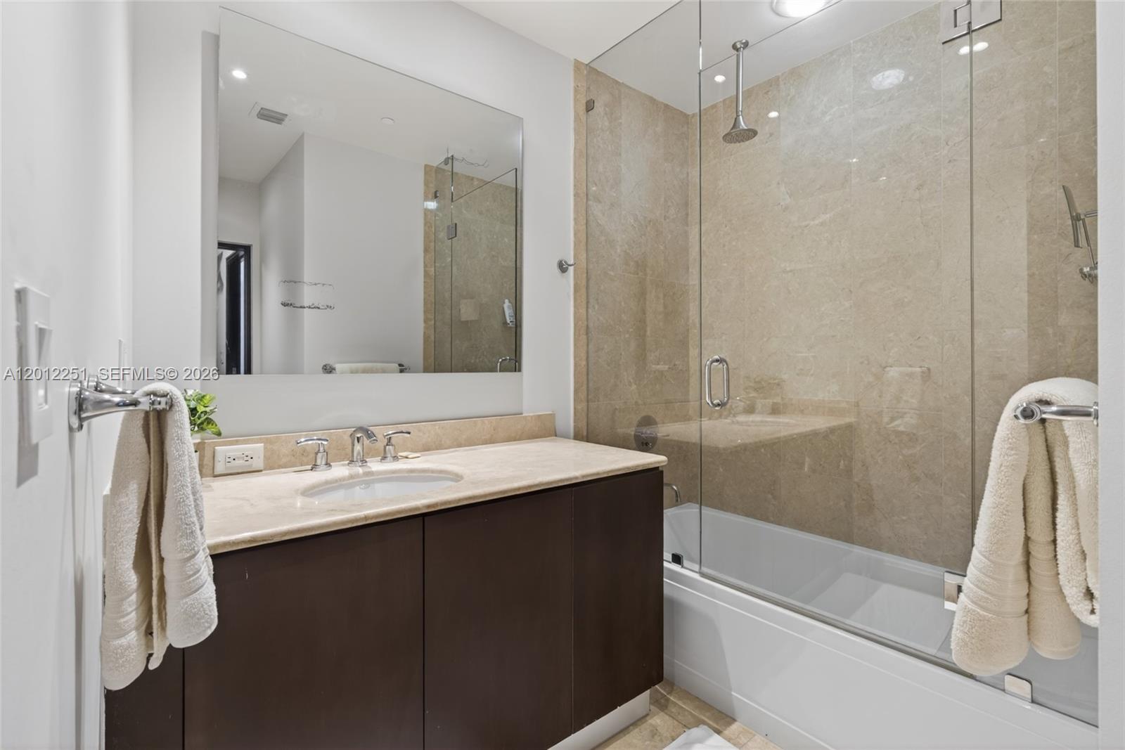 901 Brickell Key Boulevard, Unit 3607 Miami, FL 33131 - Photo 23 of 34