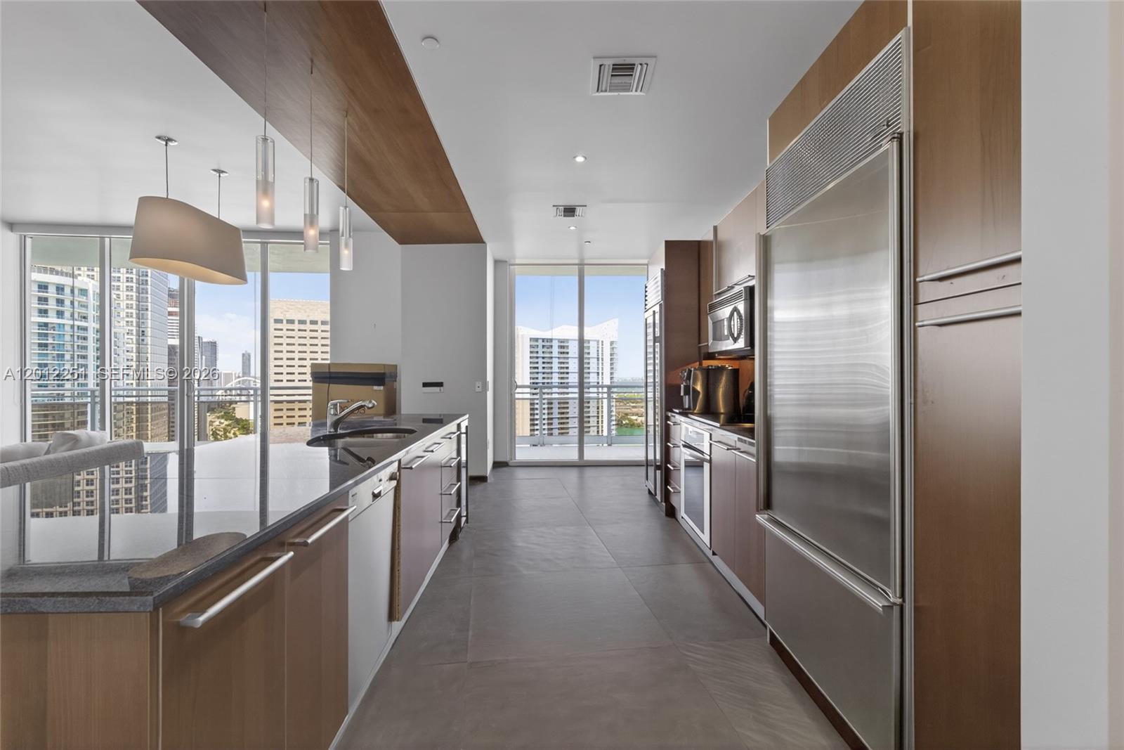 901 Brickell Key Boulevard, Unit 3607 Miami, FL 33131 - Photo 7 of 34
