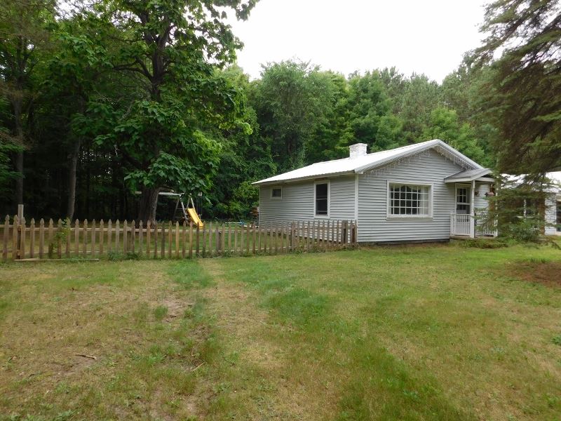 2730 Gonder Road Interlochen, MI 49643 - Photo 30 of 39 1821044-30.JPG