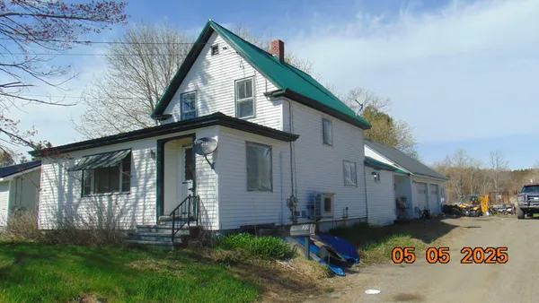 $225,000 | 20 Morgan Street, Lincoln, ME 04457