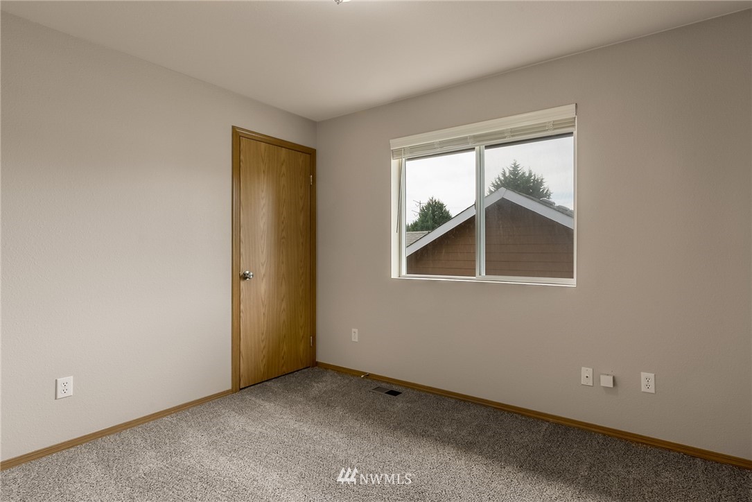 603 Rachael Place Kent, WA 98032 - Photo 12 of 15 Gallery Image 12