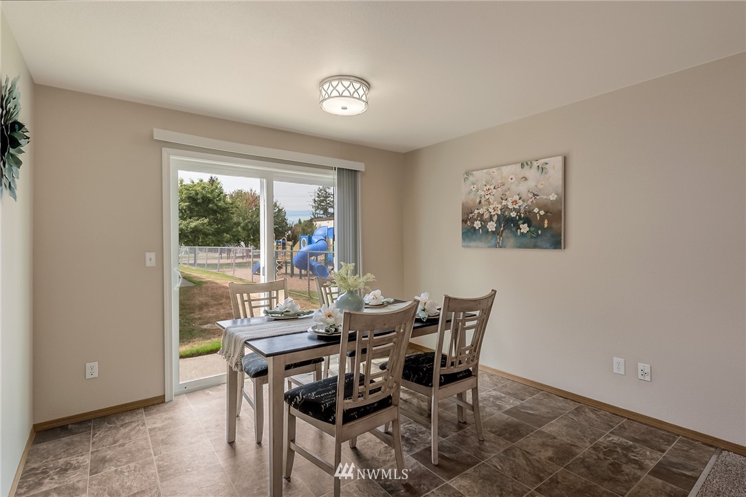 603 Rachael Place Kent, WA 98032 - Photo 3 of 15 Gallery Image 3