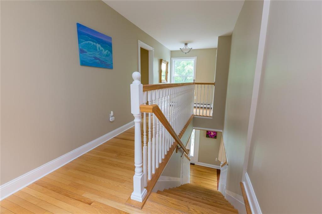 190 Edwards Street Portland, ME 04102 - Photo 20 of 35 2nd floor landing.