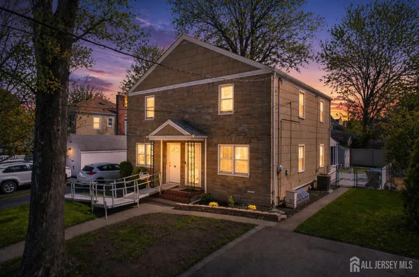 $529,900 | 32 Robins Place, Metuchen, NJ 08840