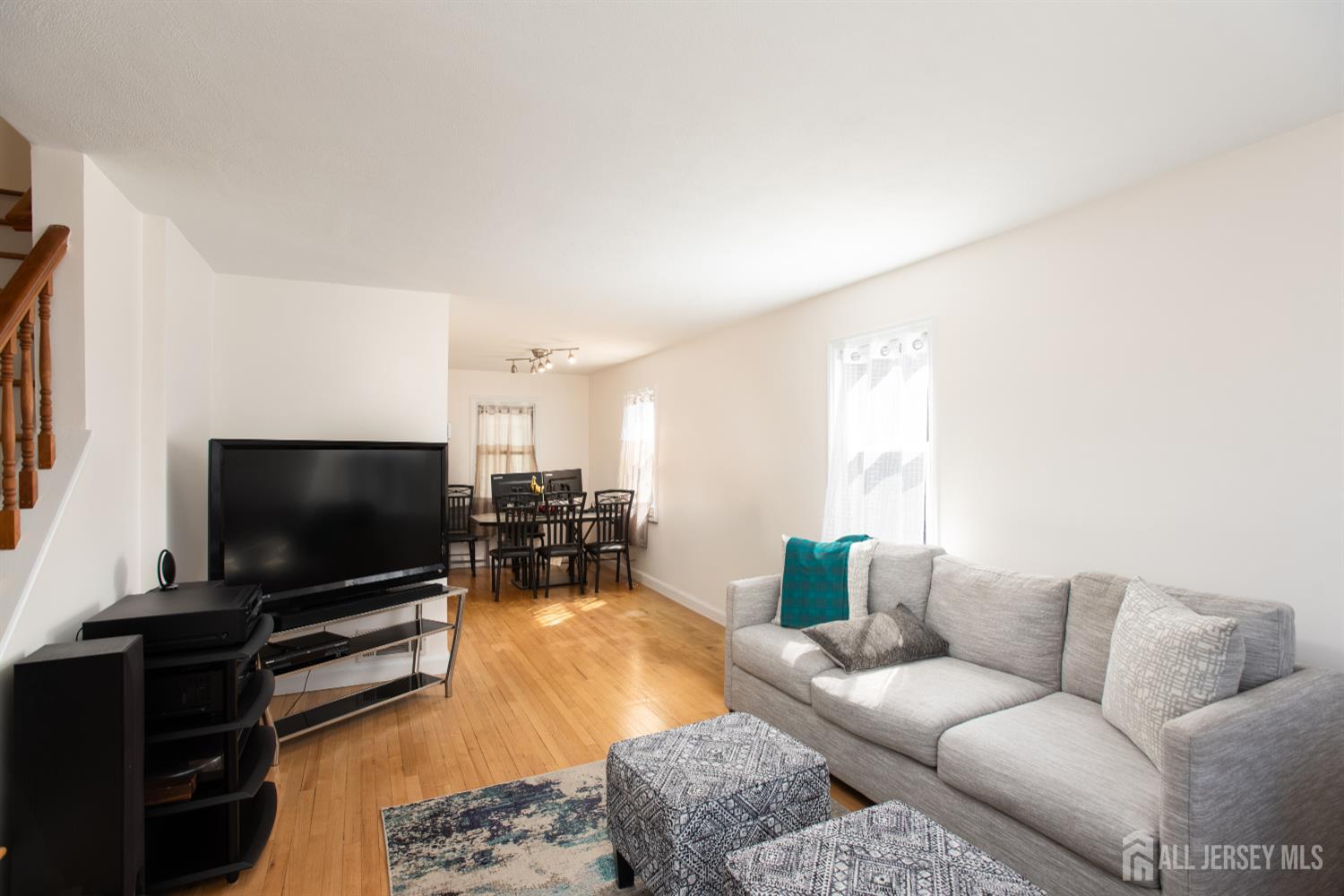 32 Robins Place Metuchen, NJ 08840 - Photo 14 of 28