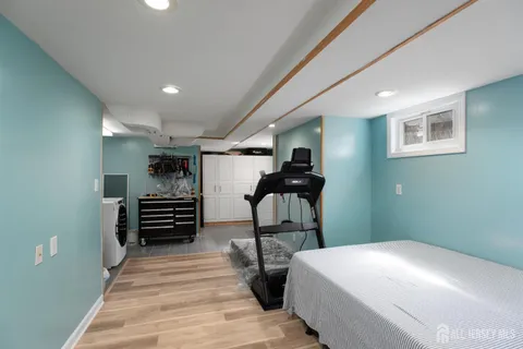 $529,900 | 32 Robins Place, Metuchen, NJ 08840