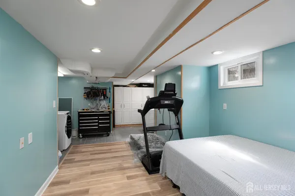 $529,900 | 32 Robins Place, Metuchen, NJ 08840