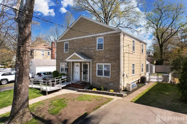 $529,900 | 32 Robins Place, Metuchen, NJ 08840