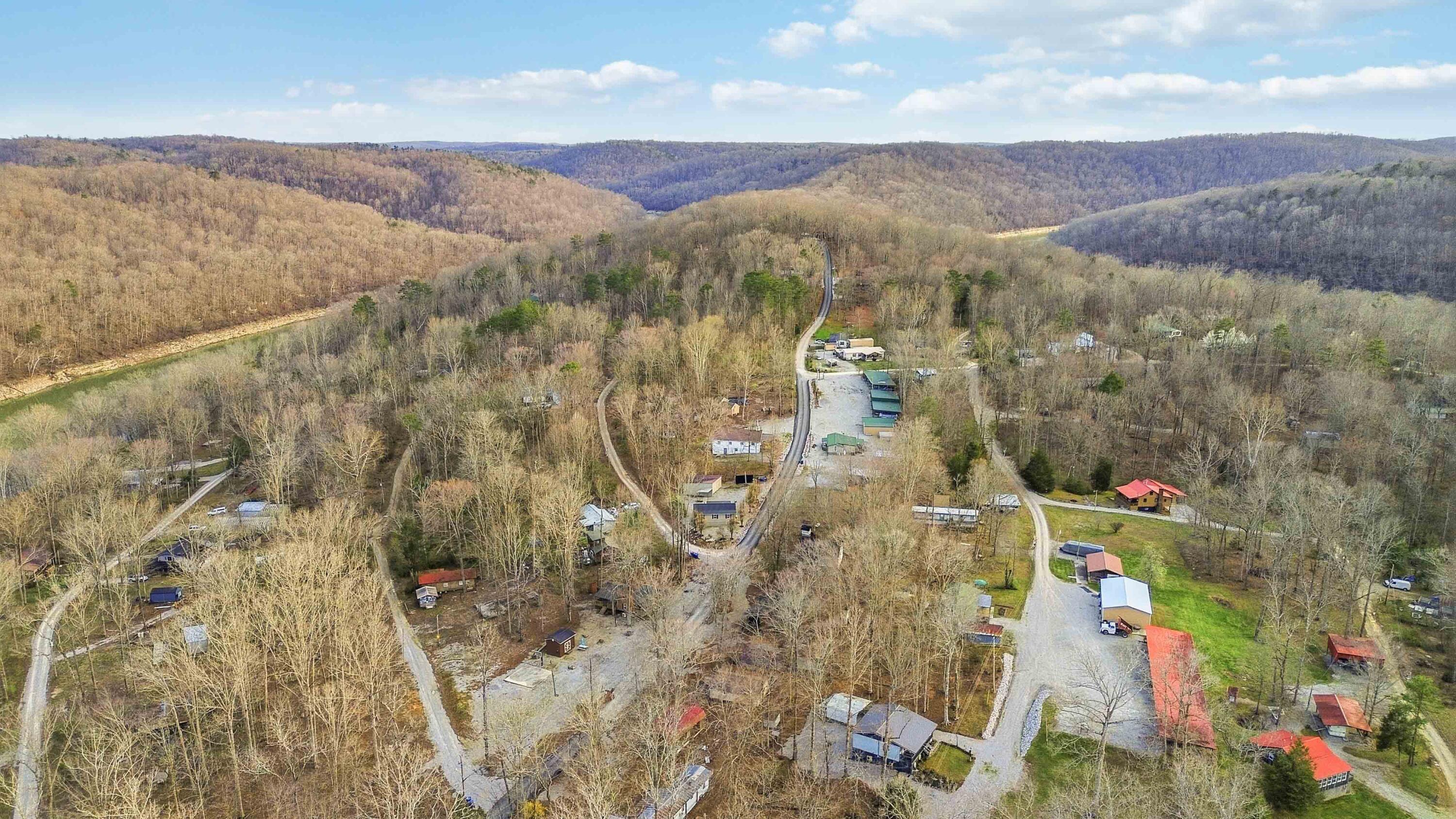 1954 Jasper Bend Road Burnside, KY 42519 - Photo 34 of 41 034