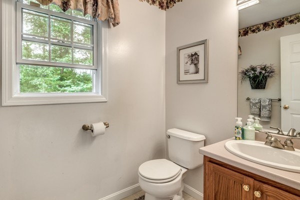 54 Autumn Road Dracut, MA 01826 - Photo 20 of 27