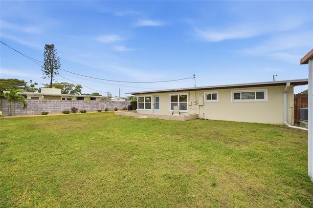 $425,000 | 6134 Hampton Drive North, St. Petersburg, FL 33710