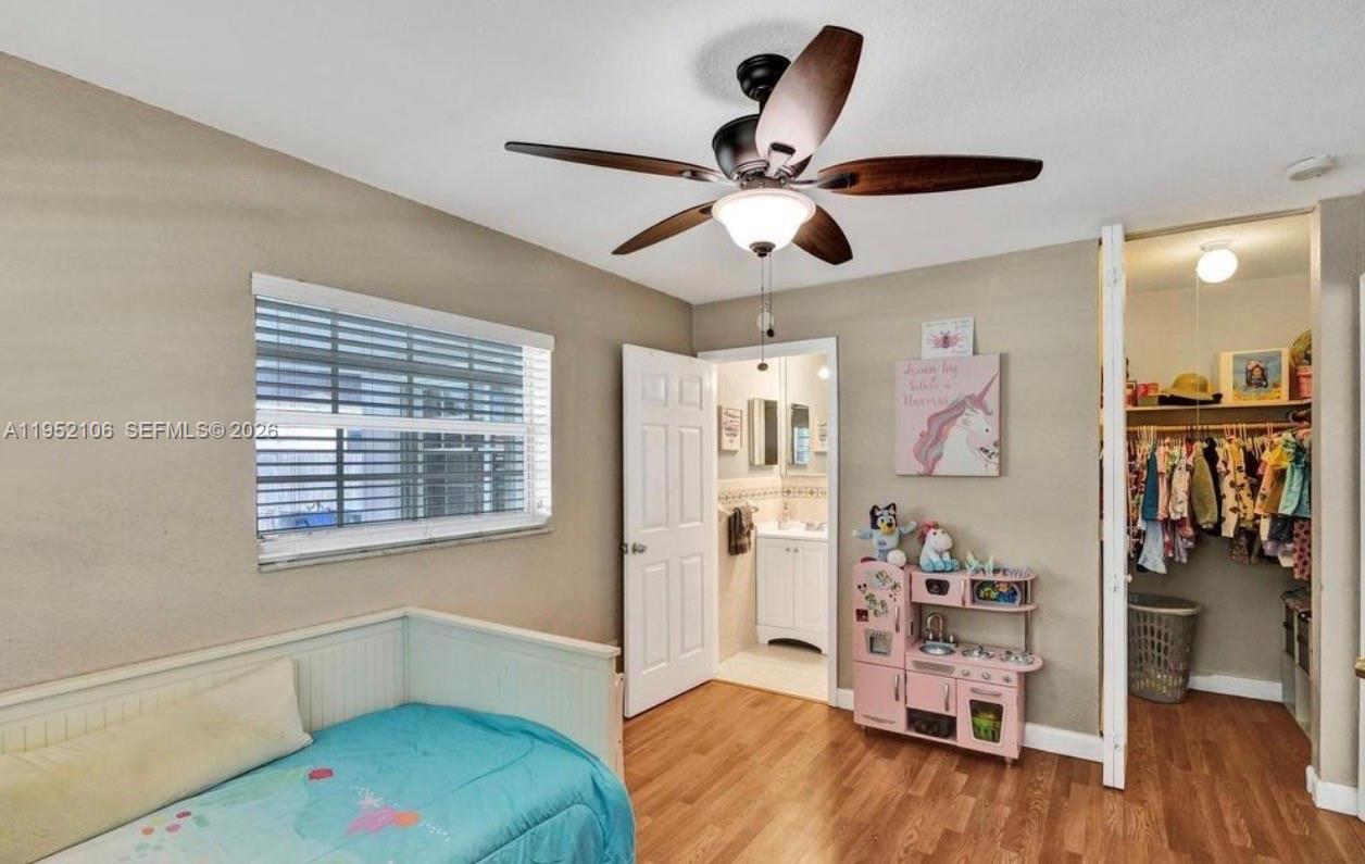 10451 Southwest 150th Terrace Miami, FL 33176 - Photo 15 of 36