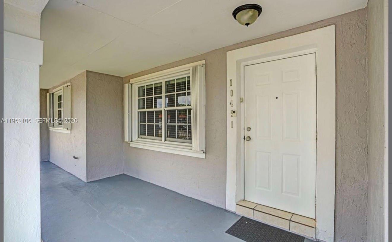 10451 Southwest 150th Terrace Miami, FL 33176 - Photo 4 of 36