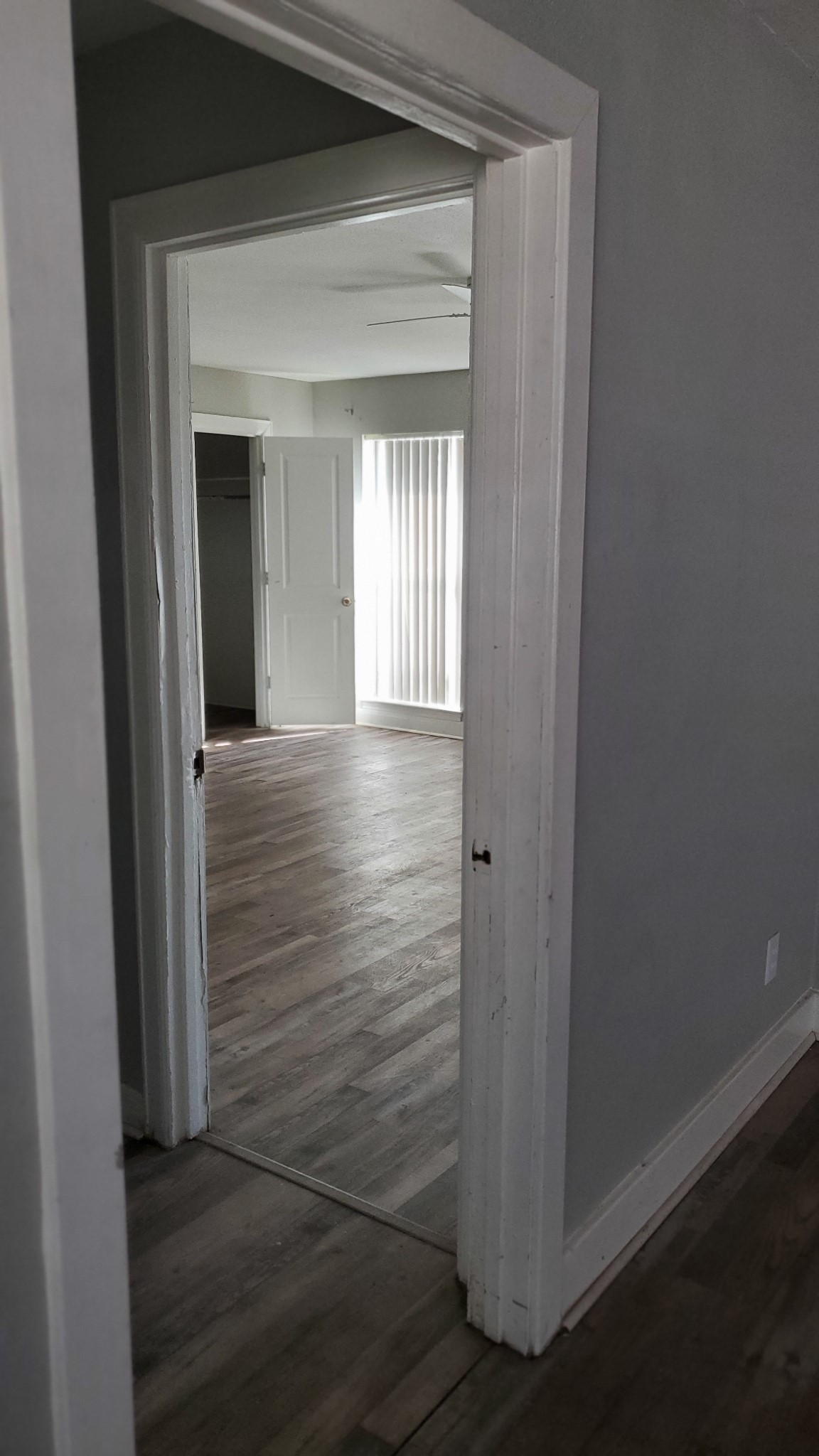 15414 West Hampton Circle Houston, TX 77071 - Photo 16 of 30 a view of wooden door