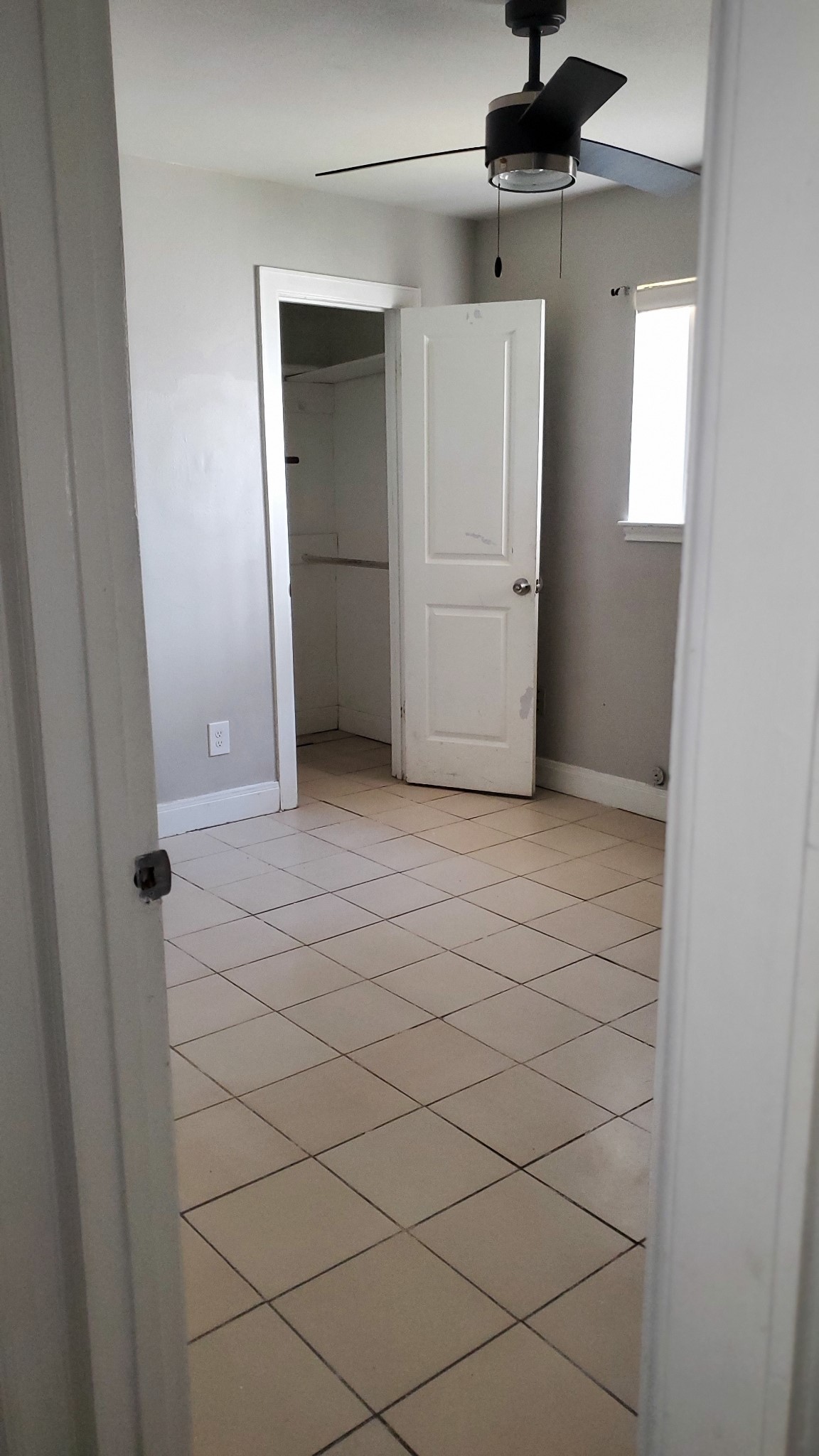 15414 West Hampton Circle Houston, TX 77071 - Photo 27 of 30 a view of empty room