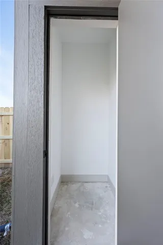 $270,500 | 102 33rd Street West, Bryan, TX 77803