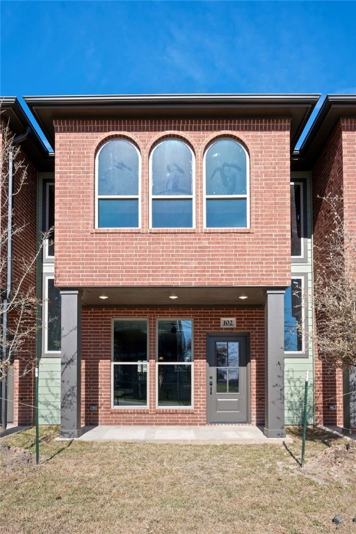 102 33rd Street West Bryan, TX 77803 - Photo 19 of 22 a view of a house with large windows