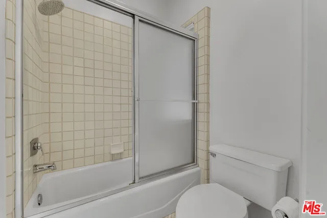 $3,979,000 | 3516 Malibu Country Drive, Malibu, CA 90265