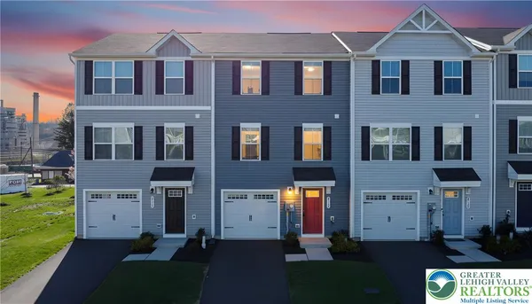 $335,000 | 2118 Cross Country Road, Northampton, PA 18067