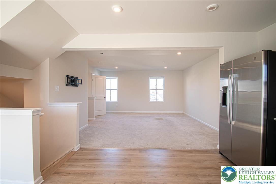 2118 Cross Country Road Northampton, PA 18067 - Photo 13 of 41 Gallery Image 13