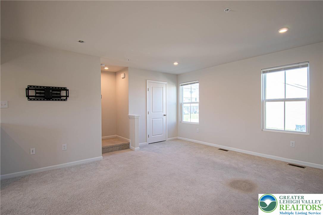 2118 Cross Country Road Northampton, PA 18067 - Photo 15 of 41 Gallery Image 15
