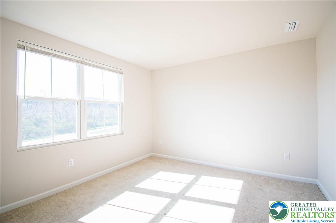 2118 Cross Country Road Northampton, PA 18067 - Photo 22 of 41 Gallery Image 22