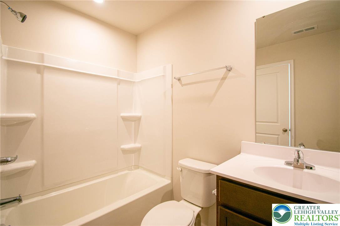 2118 Cross Country Road Northampton, PA 18067 - Photo 26 of 41 Gallery Image 26