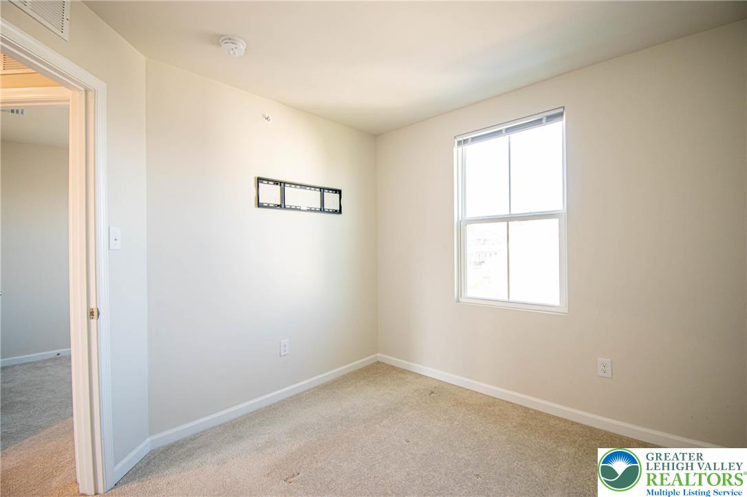 2118 Cross Country Road Northampton, PA 18067 - Photo 29 of 41 Gallery Image 29
