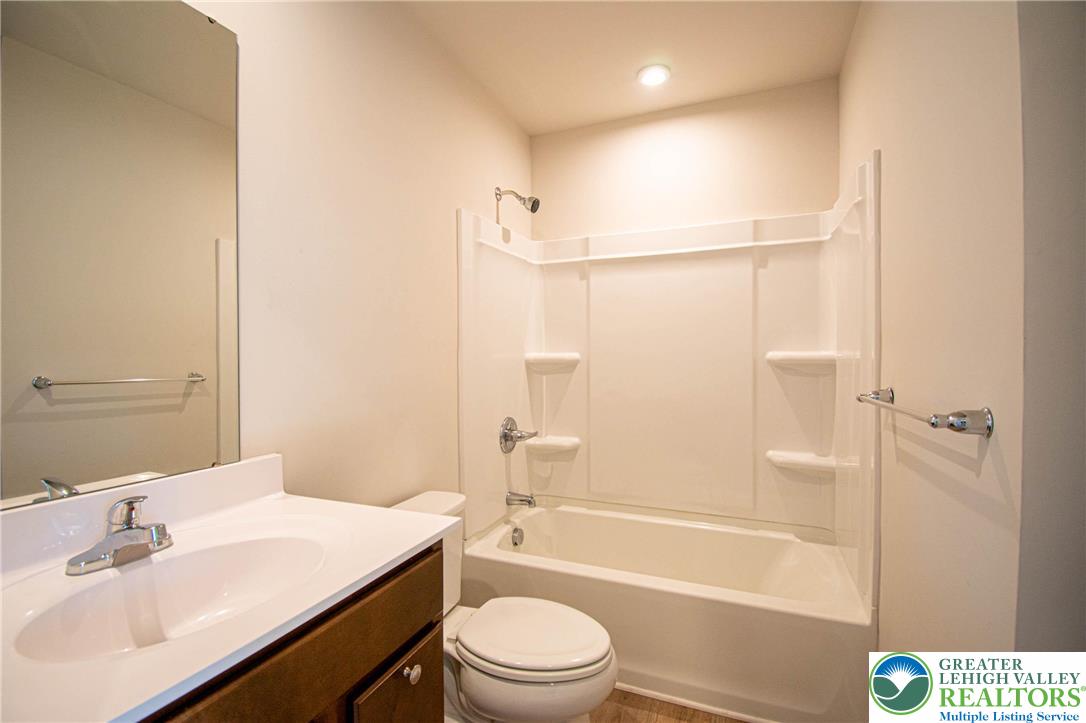 2118 Cross Country Road Northampton, PA 18067 - Photo 33 of 41 Gallery Image 33