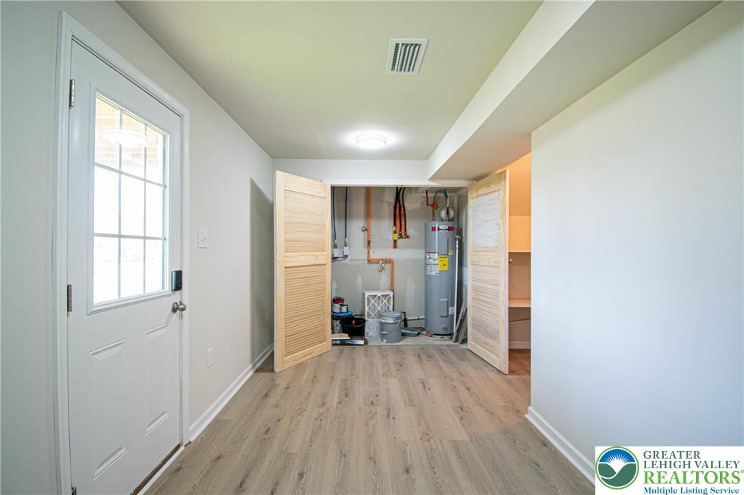 2118 Cross Country Road Northampton, PA 18067 - Photo 8 of 41 Gallery Image 8