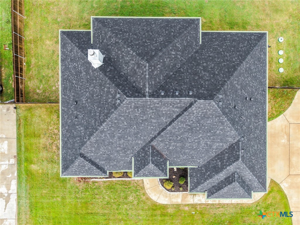 223 Sand Flat Lane Temple, TX 76502 - Photo 28 of 33 a view of a house with backyard