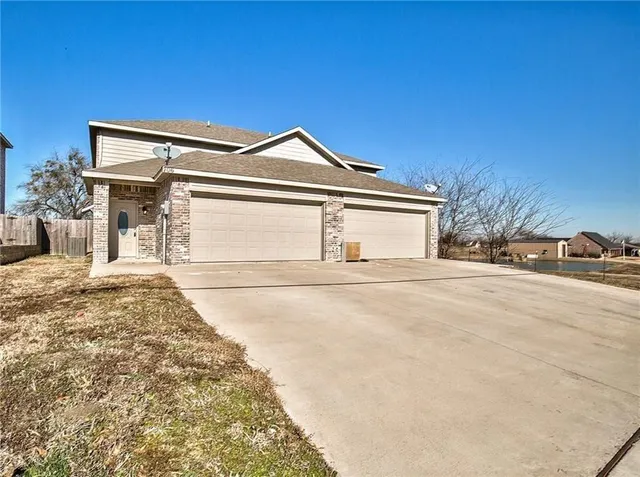 $1,825 | 704 East College Avenue, Princeton, TX 75407