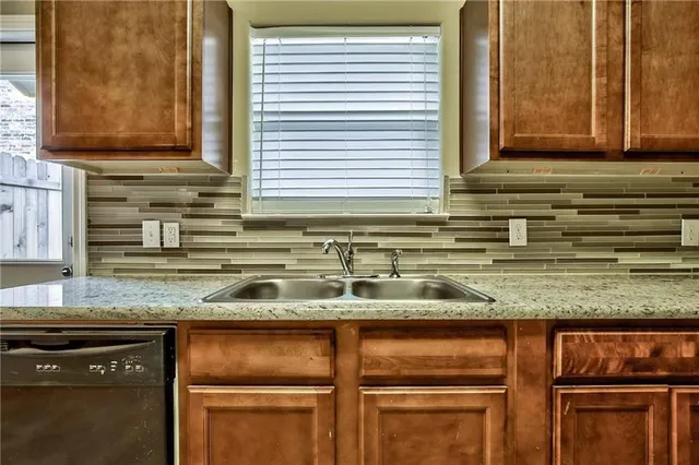 $1,825 | 704 East College Avenue, Princeton, TX 75407