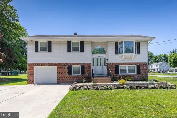 $400,000 | 773 West Jersey Avenue, Woodbury Heights, NJ 08097