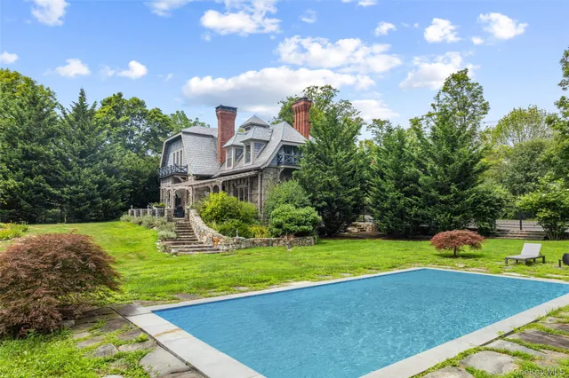 a view of a volley ball court