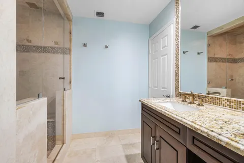 $9,950 | 3604 South Ocean Boulevard, Unit 105, Highland Beach, FL 33487