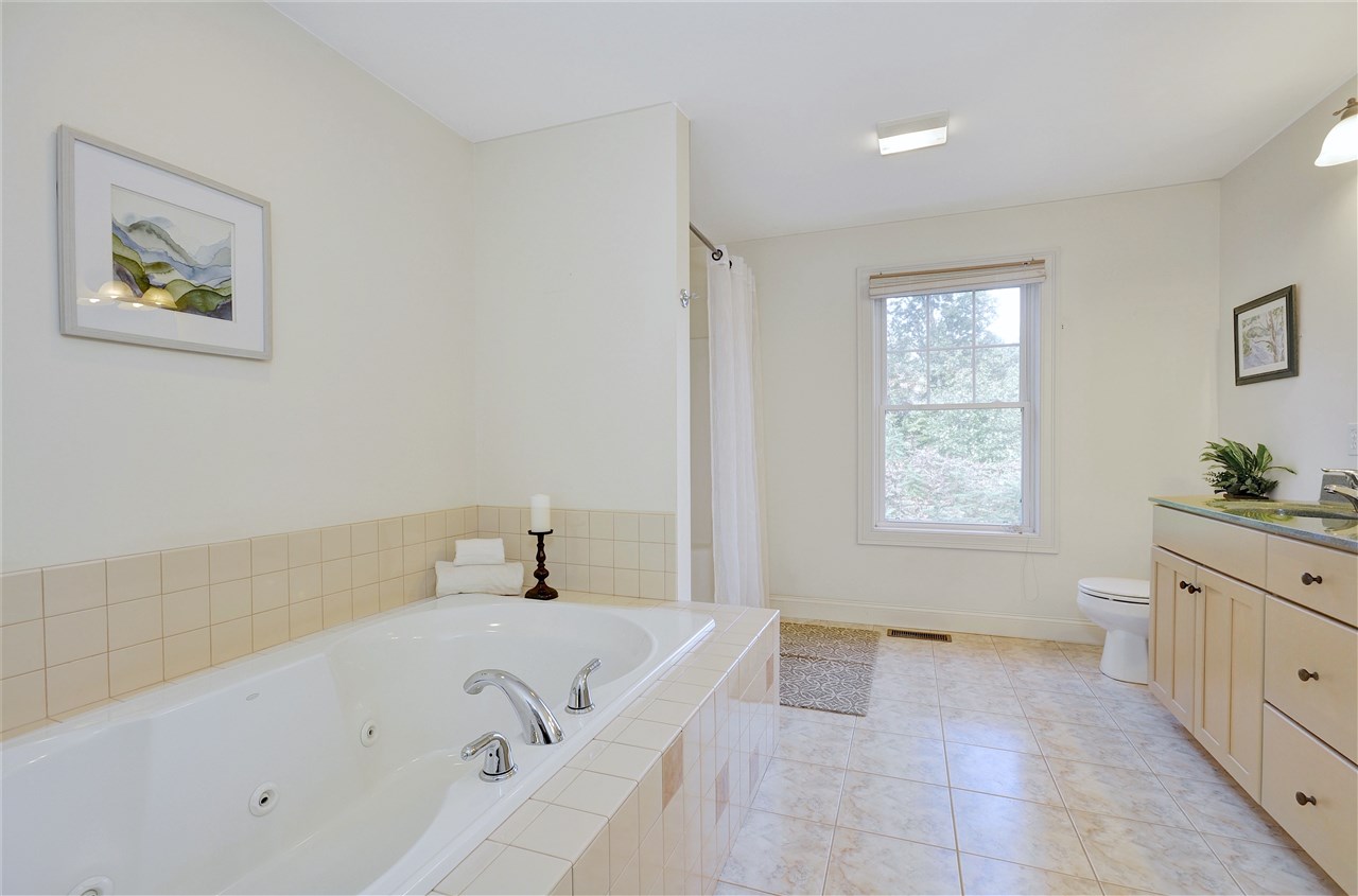 9 Chandler Lane Amherst, NH 03031 - Photo 18 of 30