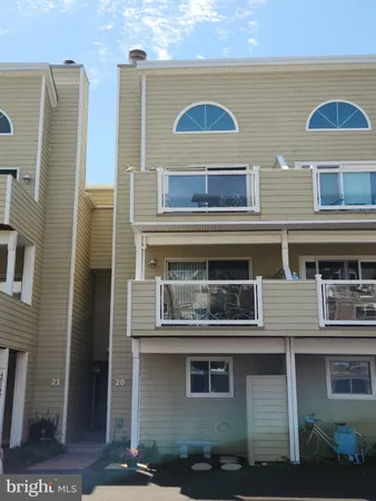 $995,000 | 40142 North Carolina Avenue, Unit 20, Fenwick Island, DE 19944