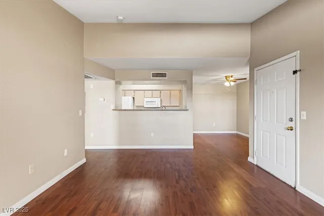 $1,100 | 8101 West Flamingo Road, Unit 2169, Las Vegas, NV 89147