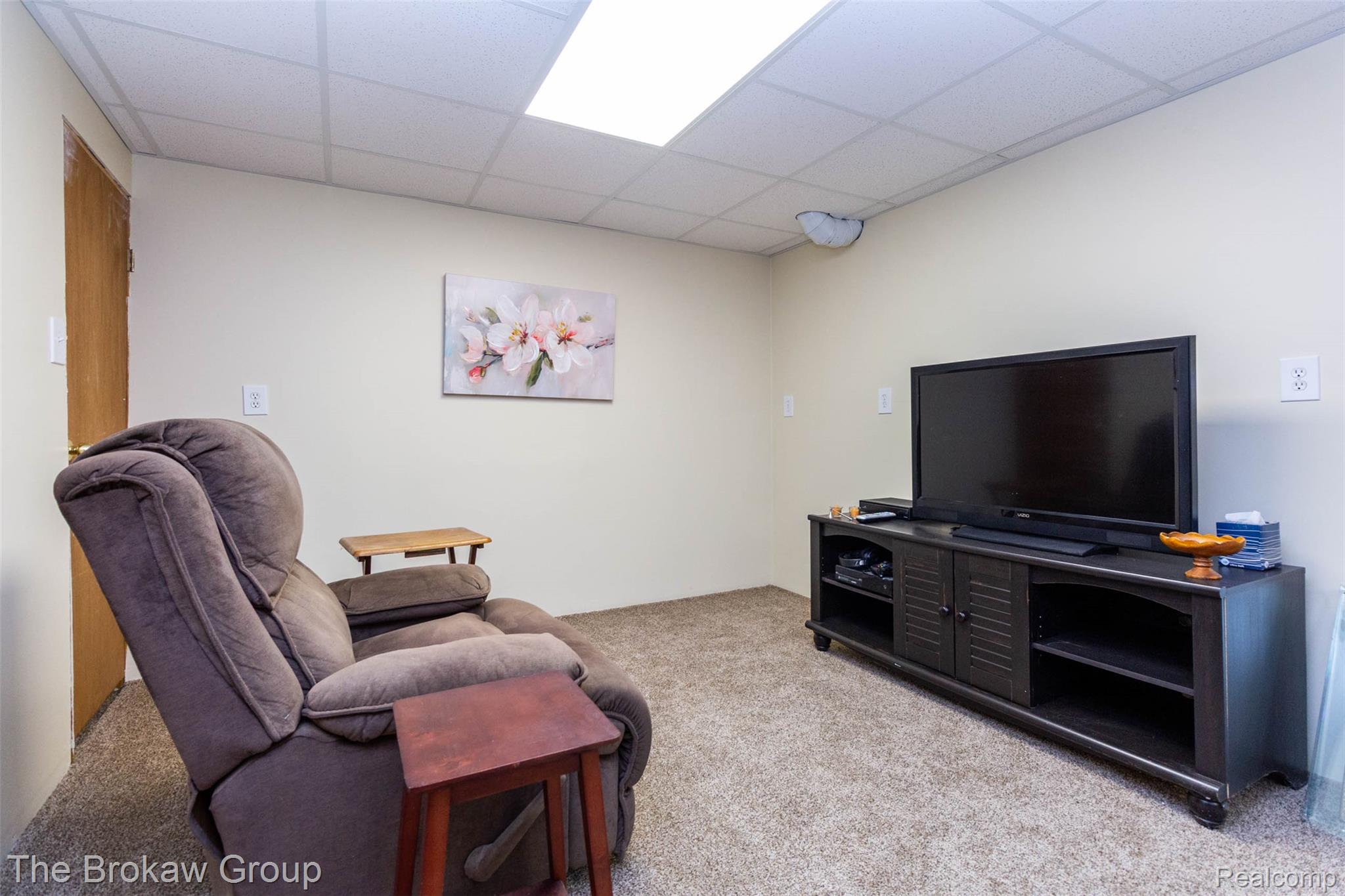 4005 Howland Road Almont, MI 48003 - Photo 36 of 68 interior (32).jpg