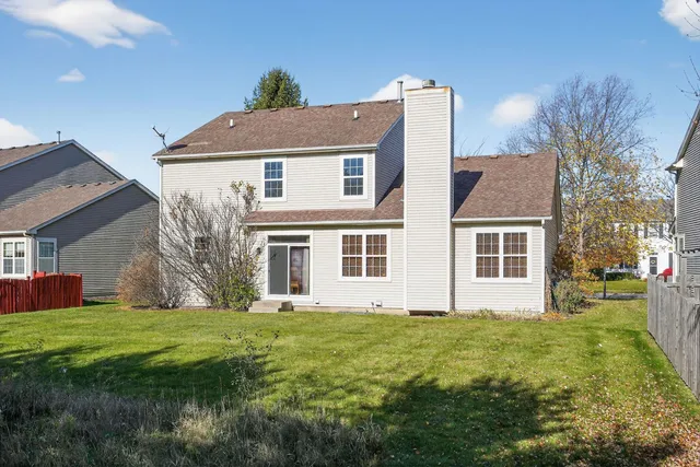 $399,000 | 2722 Moraine Valley Road, Wauconda, IL 60084