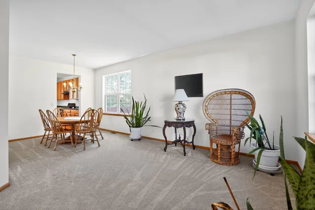 $399,000 | 2722 Moraine Valley Road, Wauconda, IL 60084