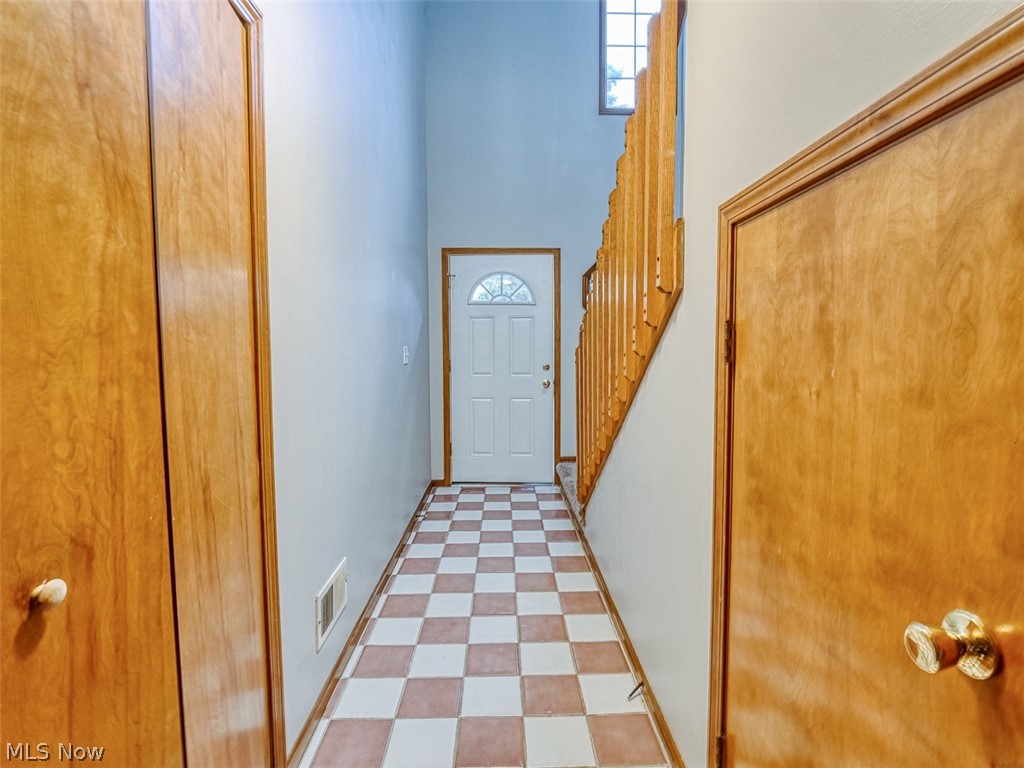 6742 Fry Road, Unit 3 Middleburg Heights, OH 44130 - Photo 19 of 31 Gallery Image 19