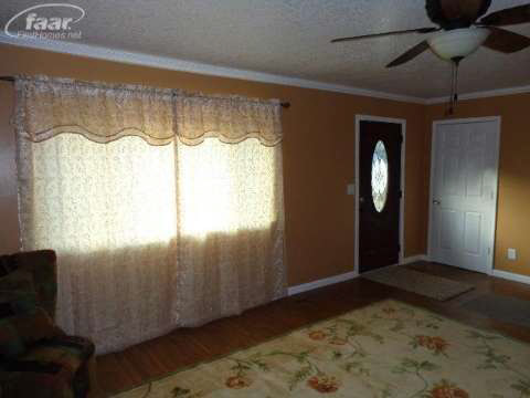 12432 North Nichols Road Montrose, MI 48457 - Photo 10 of 23 20387075-9.JPG