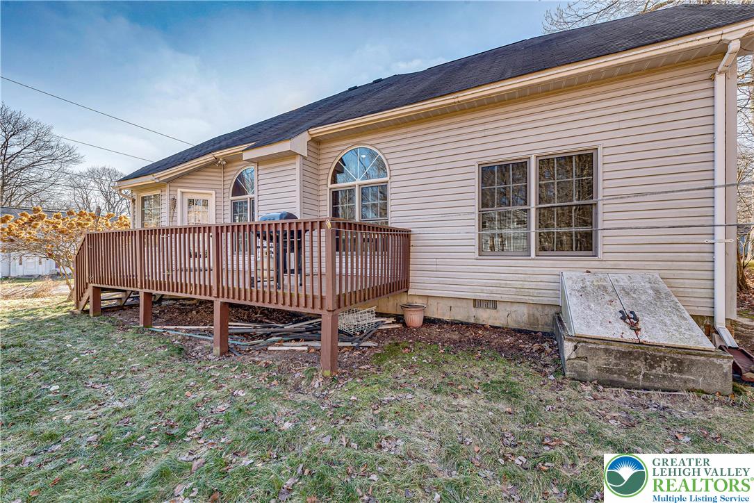 1624 Cotswald Road Tobyhanna, PA 18466 - Photo 42 of 43 Gallery Image 42