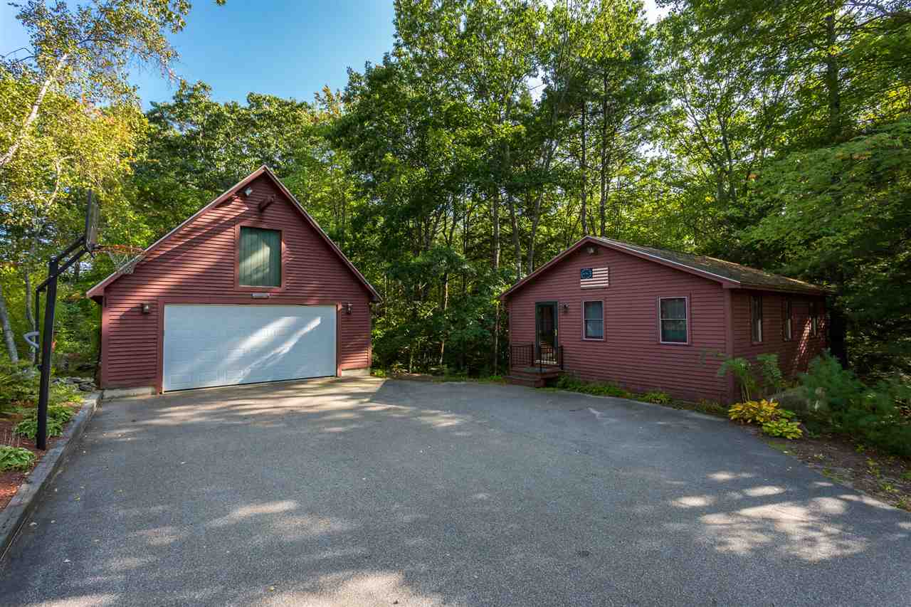 7 Barrington Lane Rochester, NH 03839 - Photo 2 of 31