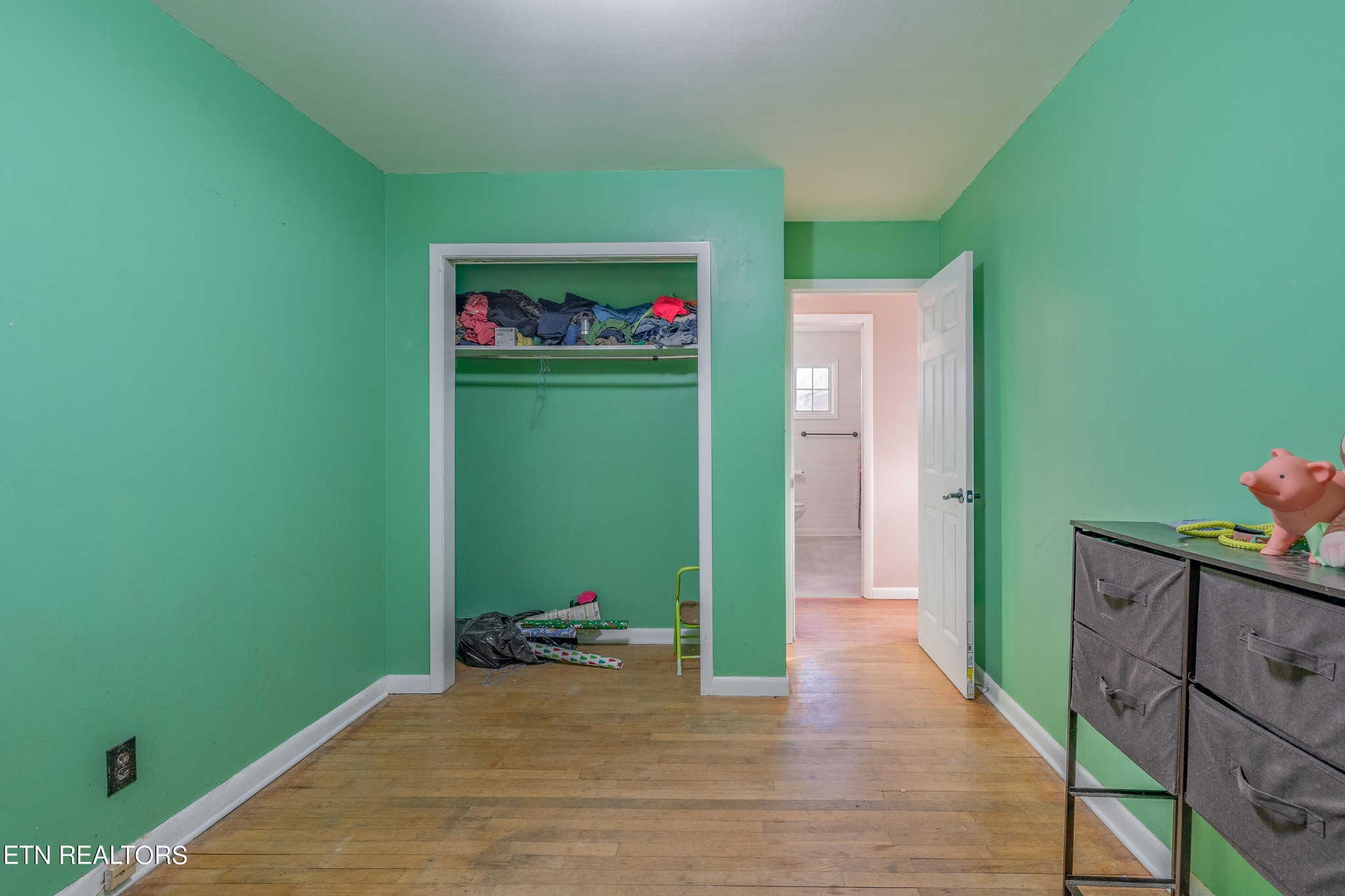 130 V F W Road Sunbright, TN 37872 - Photo 17 of 23 a view of a hallway with wooden floor
